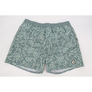 Vuori Cape Shorts Men XL Sage Green Abstract Print Athletic Training V369